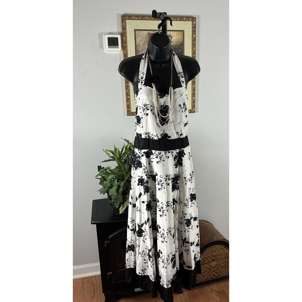 GUI Hua Tia Women Dress XL Straps Fit & Flare Layered‎ Floral Pattern Below Knee